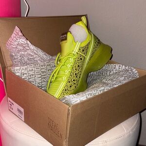 Steve Madden Women's Bright Yellow Patterned Sneakers